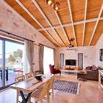 1 Bedroom Seaview With Private Indoor - Outdoor Pool Hot Tub * Kalkan