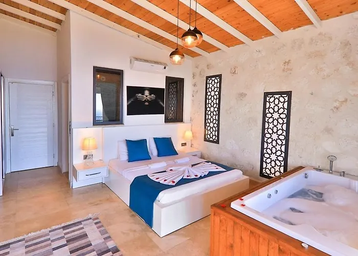 1 Bedroom Seaview With Private Indoor - Outdoor Pool Hot Tub * 卡尔坎